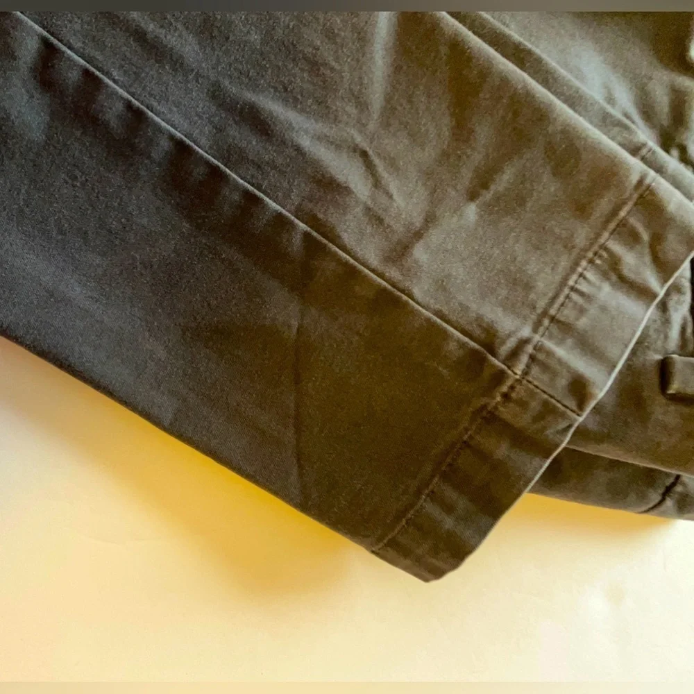 Banana Republic Men’s Pants, Fulton Skinny Chino, 32 x 30, inseam 27 1/2, Gray